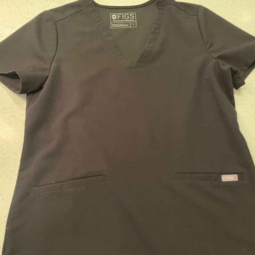 Figs two pocket scrub top